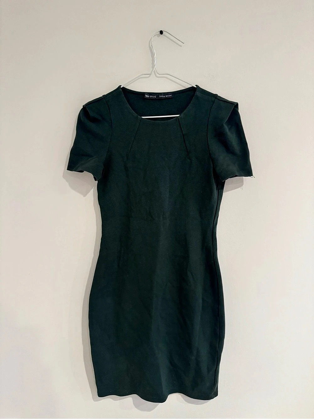 Zara Mini Dress in Green Size Small Like New